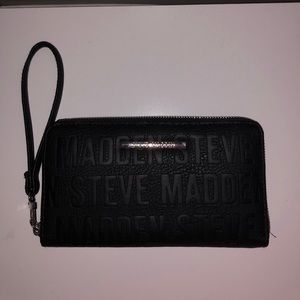 steve madden wristlet wallet